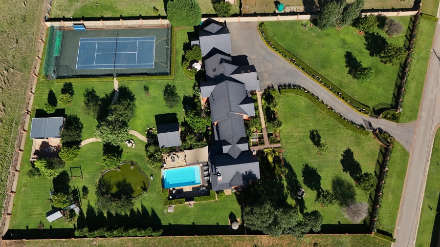 5 Bedroom Property for Sale in Grimbeeck Park North West